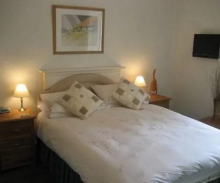 Brookhouse 4*